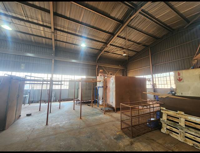 800M² WAREHOUSE TO LET IN WADEVILLE